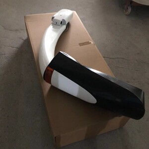 适用于苏州金龙海格客车后视镜亚星倒车镜总成中通电动klq6115hkl