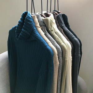 深雾霾蓝毛衣女