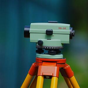三鼎光电ds-32水准仪全高精度32倍室外水平仪室外测量测绘 ds32