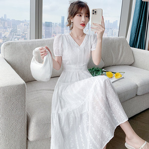 2024新款白色短袖连衣裙V领春夏季修身气质高级感仙女纯棉长裙子