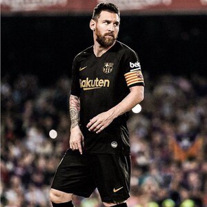 巴塞罗那20-21巴萨客场黑金10号梅西球迷版欧冠服球衣cd4231-011