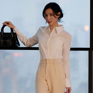 明星张柏芝同款白色衬衫女春秋款简约翻领纯色宽松通勤长袖衬衣女