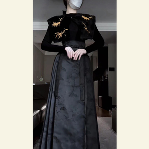 又a又飒冬装新中式女装国风日常改良云肩汉服黑色马面裙两件套装