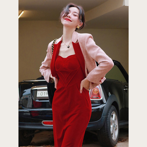 秋冬装女穿搭回门订婚红色小香风西装外套吊带丝绒连衣裙套装长裙