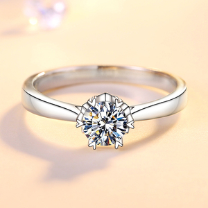 钻戒女真钻一克拉周大福专柜正品铂金戒指经典雪花女戒求婚结婚戒