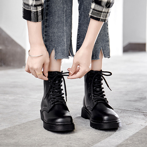 春季马丁靴女黑色