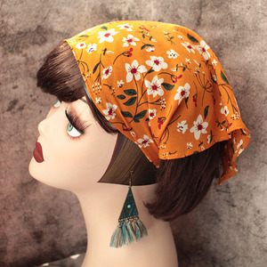 女士头带三角巾