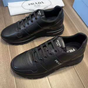 男士普拉达鞋