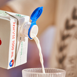 盒装饮品导流器饮料延伸嘴引流器保鲜带盖防洒封口夹牛奶盒密封夹