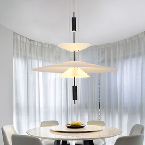 意大利现代简约吊灯北欧飞碟餐厅led轻奢客厅创意个性家用餐桌灯