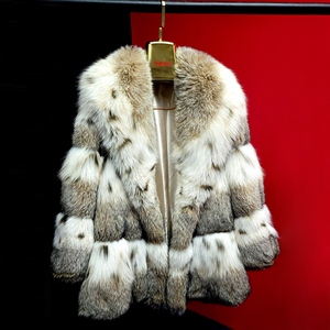 进口猞猁山猫皮草女款整皮短尾猫斑点海宁裘皮皮草外套2021新款