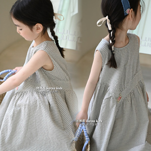 2024夏季新款韩版儿童设计感格子连衣裙女童简约泡泡棉无袖背心裙