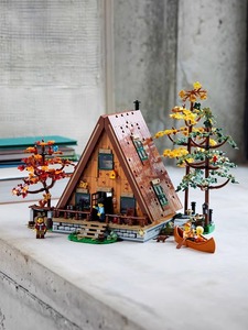 中国积木A型木屋21338森林三角房子小屋别墅儿童拼装玩具男女孩子