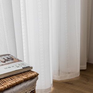 白色纱窗帘纱