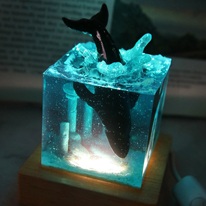 文创产品树脂滴胶手工艺品创意礼物海洋鲸鱼小夜灯桌面usb摆件