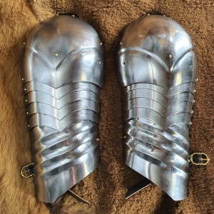 板甲中世纪骑士