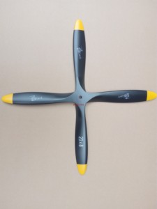 巅峰动力模型 四叶桨 油动飞机固定翼高效榉木螺旋桨像真机四叶桨