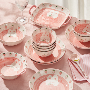 可爱陶瓷碗家用2024新款吃饭碗米饭碗草莓兔子碗盘子碗碟餐具套装