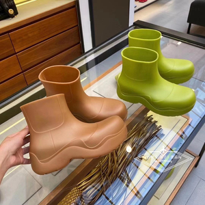 代购bottega veneta葆蝶家20新款bv厚底雨靴橡胶中短筒靴圆头女鞋
