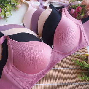 无钢圈文胸三排扣薄款内衣女夏季薄杯防下垂收副乳透气无痕疫片式