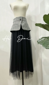 2023春夏新款原创设计品牌小众纱裙黑色显瘦半身裙腰封纱裙两件套