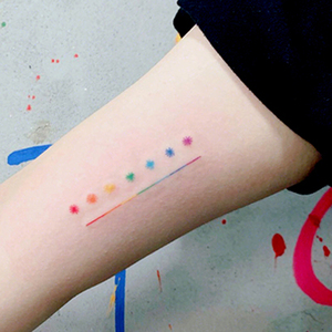 彩色线条星星手腕流行款纹身贴纸潮泫雅风网红热卖防水持久女卡通