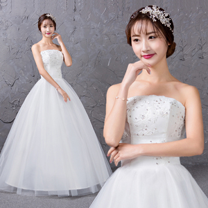 婚纱抹胸齐地显瘦