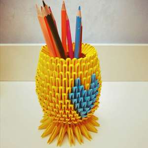 纸缘菠萝笔筒手工礼物三角插折纸送闺蜜爱心笔筒材料包益智作业