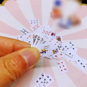 迷你小扑克牌超Q可爱旅行装纸牌桌游卡牌便携版小游戏牌创意礼品