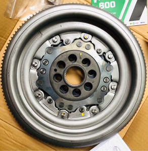 进口奥迪q3尚酷a3夏朗双质量飞轮06k105266a原车配套平稳传递