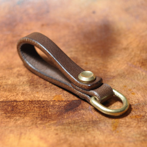 日本枥木手工制作牛皮钥匙扣汽车腰挂件黄铜简约原创黑色咔叽复古