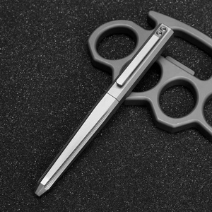 多功能防身钢笔