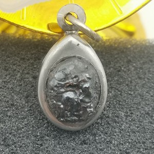 泰国佛牌 深山力泥镍莱矿物真品可当吊坠摆件供奉佩戴百无禁忌