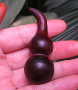 天然 牦牛角 水牛角手玩件牛角葫芦手把件 摆件 手捻 牛角小葫芦