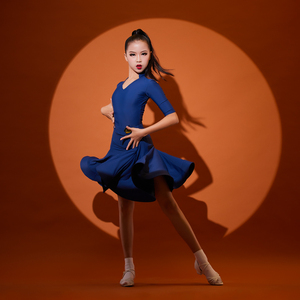 拉丁舞服装比赛专业