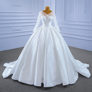 瑞思美婚纱新娘独唱蓬蓬裙2021新款结婚出门纱长袖拖尾演出礼服女