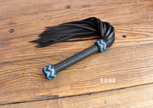 袋鼠皮手柄 牛皮调教散鞭 马鞭 关东侠客手工皮鞭(需定制)