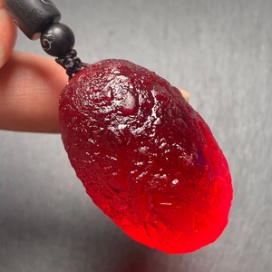 库尔勒红陨石沙漠玻璃陨石项链吊坠疗愈灵性招财辟邪手链手串