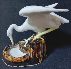 50同款货源tb571754994淘宝淄博美术陶瓷厂七十年代左右烟缸,品相