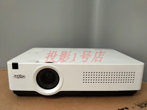 三洋plc-xu350c投影机3500流明高清高亮色彩逼真 家用办公娱乐ktv