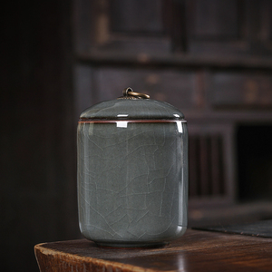 青瓷茶叶罐陶瓷储存罐密封龙泉铁胎冰裂小号家用中式普洱红茶绿茶