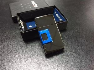 zippo 柔和七星 2010年 黑冰蓝贴章 盔甲 窄机