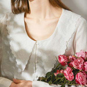 重工刺绣大尖领法式白衬衫女亚麻花边领高端小个子短款上衣