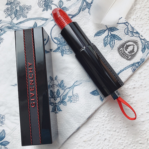 法国纪梵希正品2018年新款 持久保湿唇膏限量水墨大理石纹n25口红