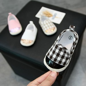 春秋女宝宝鞋软布底0-1岁学步鞋3-12个月8婴儿鞋豆豆鞋格子鞋新款