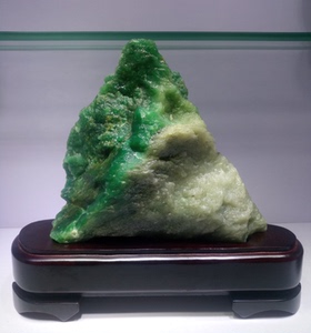 广东绿石 广绿石 广绿玉 雅安绿原石 奇石 老挝石 寿山石 青田石