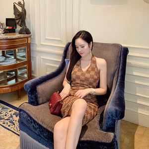 女装名媛贵妇