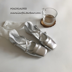 「MAO」法式方头银色玛丽珍鞋女低跟芭蕾交叉扣带粗跟少女单鞋