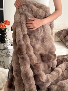 秋冬保暖北欧轻奢托斯卡纳仿皮草毛毯加厚双层玉兔绒盖毯素色绒毯