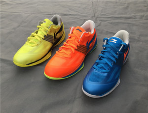 李宁超轻10篮球鞋